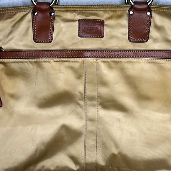 Coach Tote Handbag Hampton Champagne & Red Nylon with Leather Unused - Picture 3 of 16